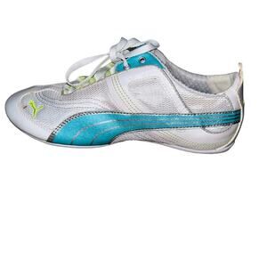 Puma tennis shoes white teal blue neon Puma Logo thin sole lace up SZ 6.5 track